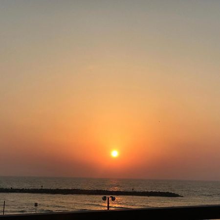 Gordon Beach Apartments Tel Aviv Esterno foto