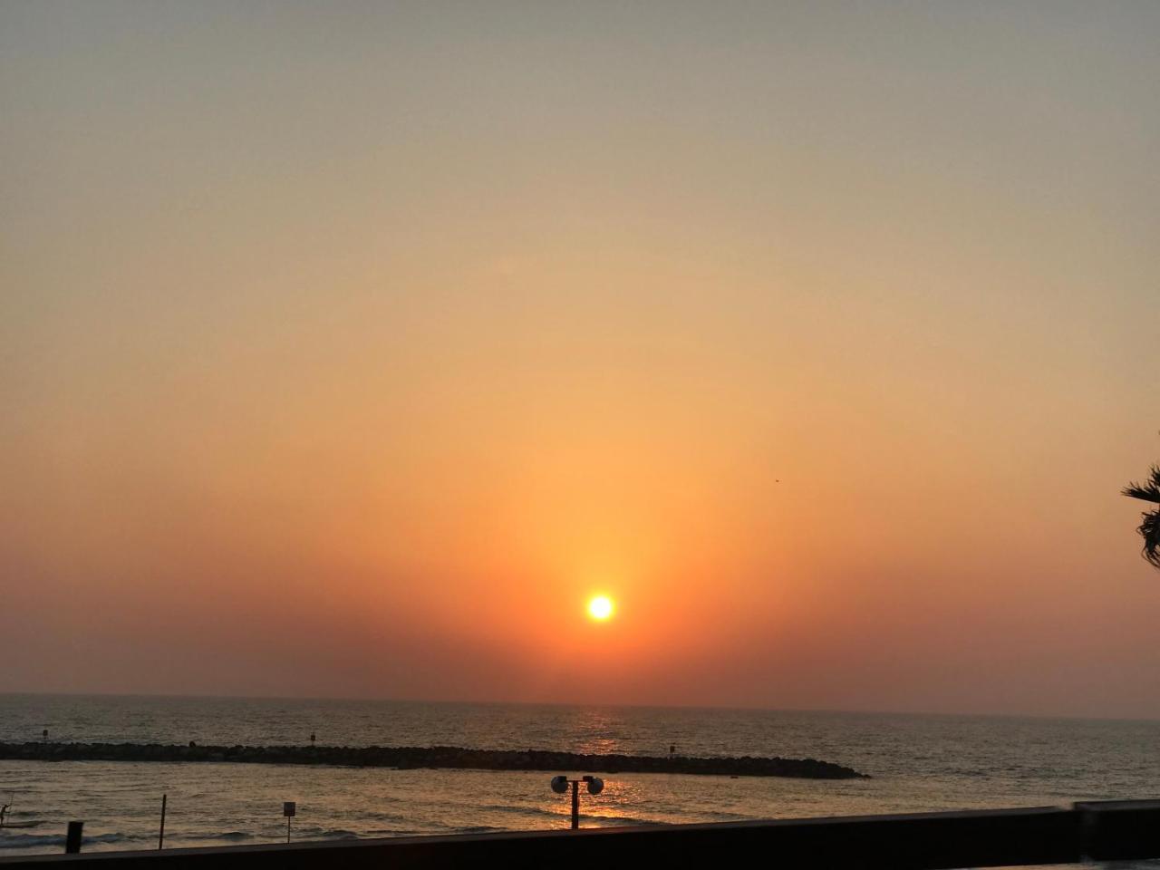 Gordon Beach Apartments Tel Aviv Esterno foto